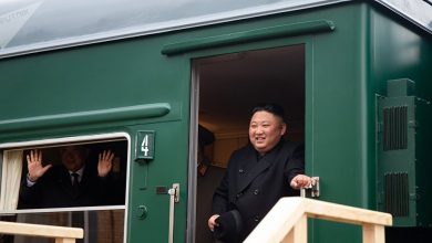Photo of بالفيديو… الزعيم الكوري الشمالي يصل إلى روسيا على قطاره الخاص