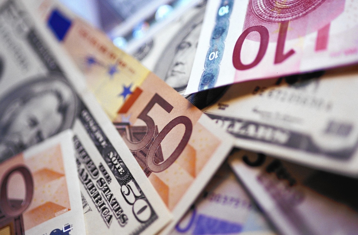 سعر صرف العملات العربية مقابل اليورو و الدولار بالعربي سعر صرف العملات العربية مقابل اليورو و الدولار بالعربي
